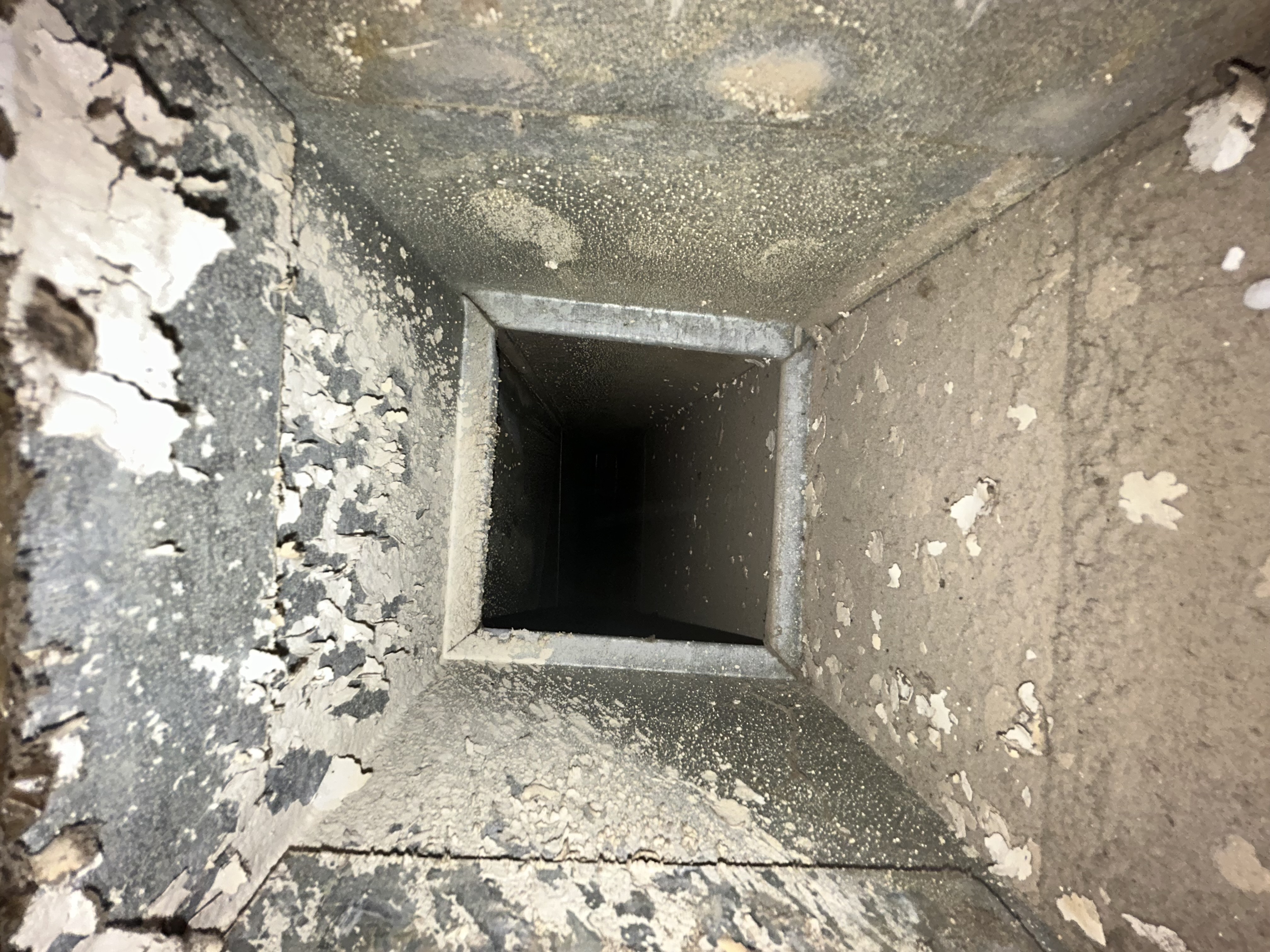 Dirty air duct before cleaning